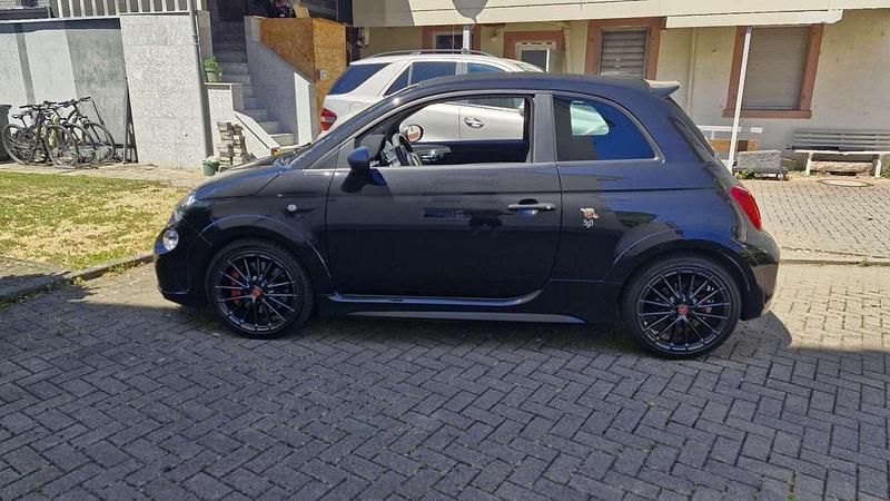 Schwarz Gebraucht 2021 Abarth 595 Competizione Kleinwagen | 22.000 € (Fairer Preis) - Bild 1/4