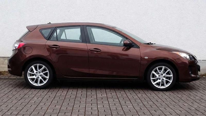 Gebraucht Mazda 3 Edition 150 PS (110 kW) 2011 Autumn bronze Limousine