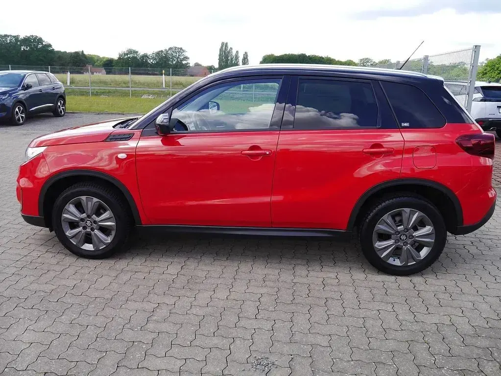Gebraucht Suzuki Vitara 111 PS (81 kW) 2019 Rot SUV