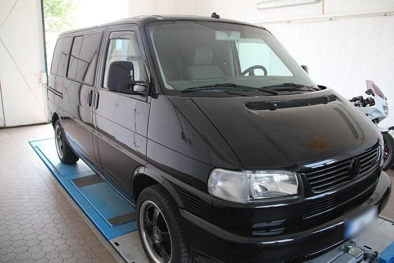 Second-hand VW T4 111 CP (81 kW) 2003 Negru Van
