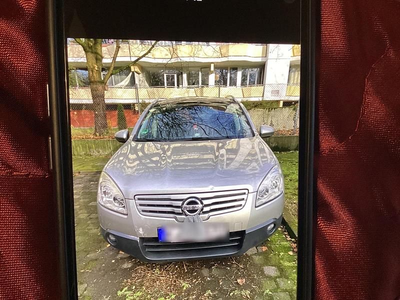 Grau Gebraucht 2010 Nissan Qashqai Acenta SUV | 9.499 € - Bild 1/4