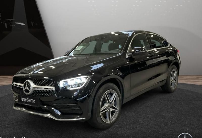 Schwarz Gebraucht 2023 Mercedes GLC300e AMG line Coupé | 43.990 € - Bild 1/4