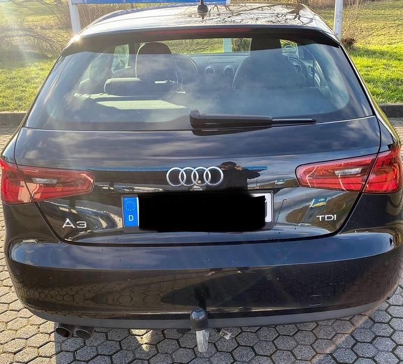 Gebraucht Audi A3 Ambiente 150 PS (110 kW) 2016 Schwarz Limousine