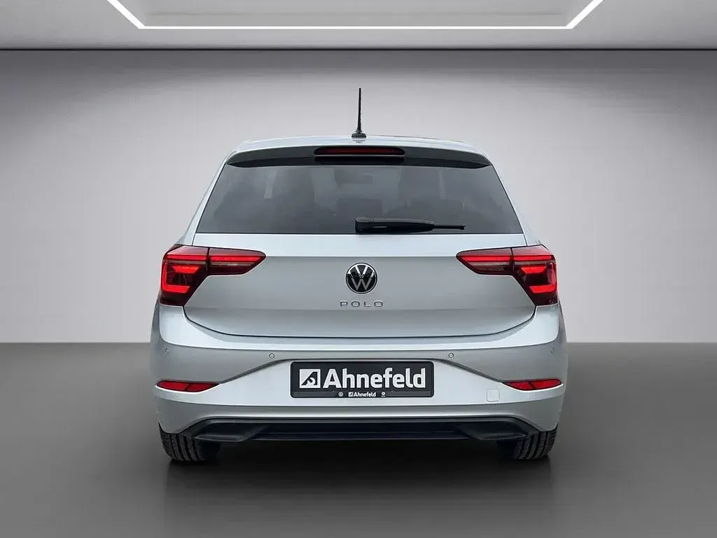 Używany VW Polo Style 116 KM (85 kW) 2024 Srebrny Hatchback