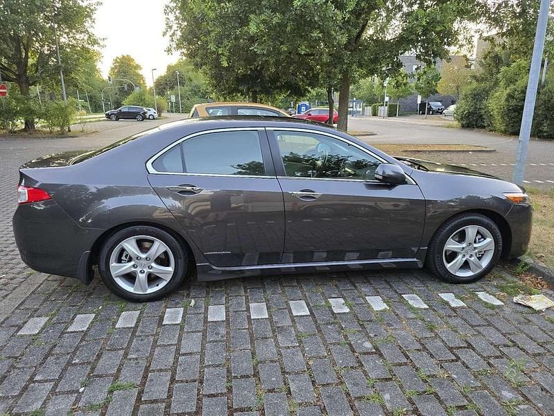 Gebraucht 2009 Honda Accord Executive Limousine | 11.700 € (Teuer) - Bild 1/4