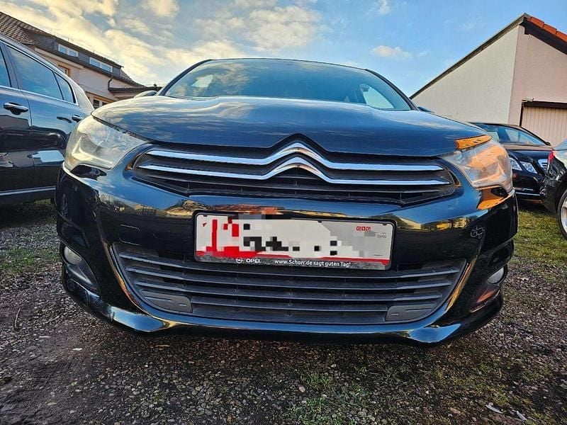 Gebraucht Citroën C4 Tendance 120 PS (88 kW) 2011 Schwarz Limousine