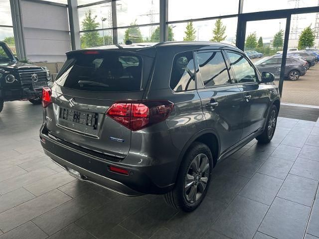 Gebraucht Suzuki Vitara Comfort 110 PS (80 kW) 2025 Titan dark gray metallic SUV