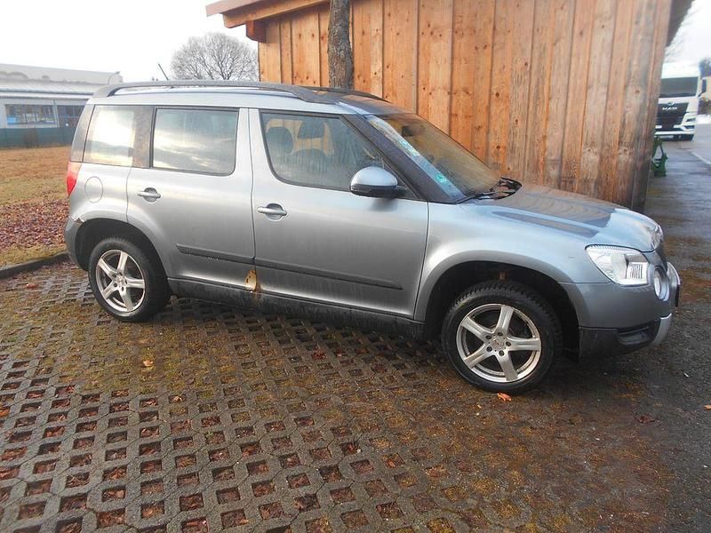 Gebraucht Skoda Yeti Plus Edition 105 PS (77 kW) 2013 Grau SUV