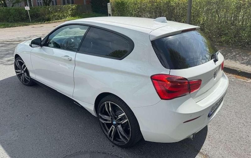 Gebraucht BMW 116 Sport Line 116 PS (85 kW) 2019 Weiß Kleinwagen