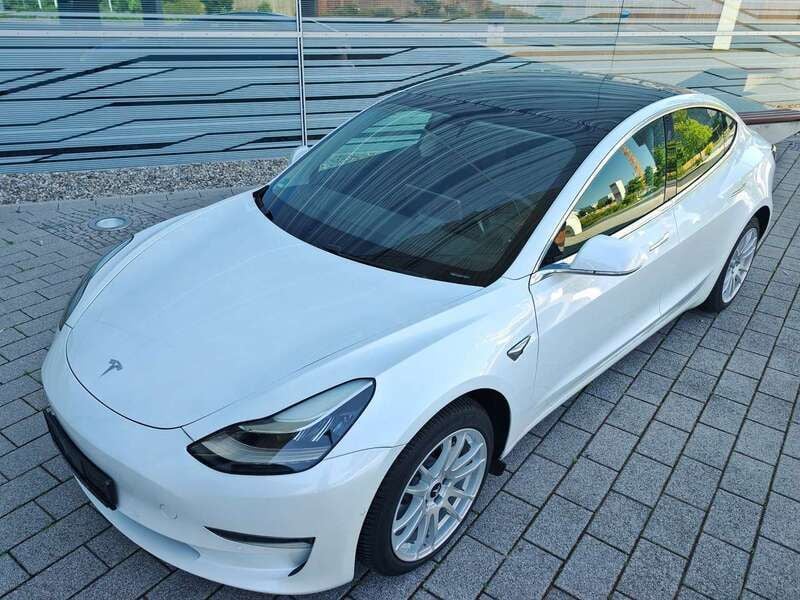 Weiß Gebraucht 2020 Tesla Model 3 Long Range Limousine | 26.999 € (Guter Preis) - Bild 1/4