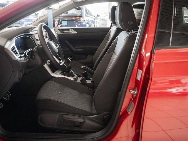 Gebraucht VW Polo Move 80 PS (58 kW) 2024 Kingsredmetallic Kleinwagen