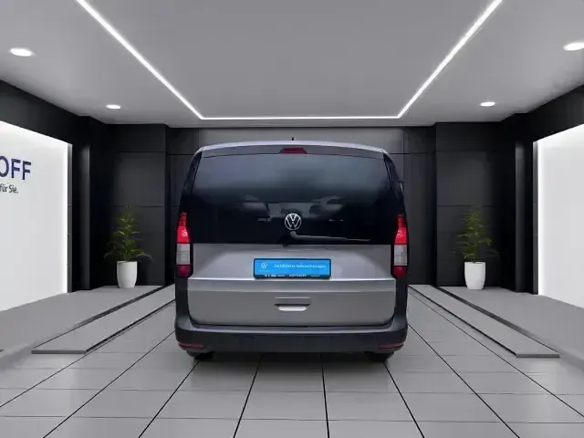 Gebraucht VW Caddy Basis 102 PS (75 kW) 2025 Beige Van / Kleinbus