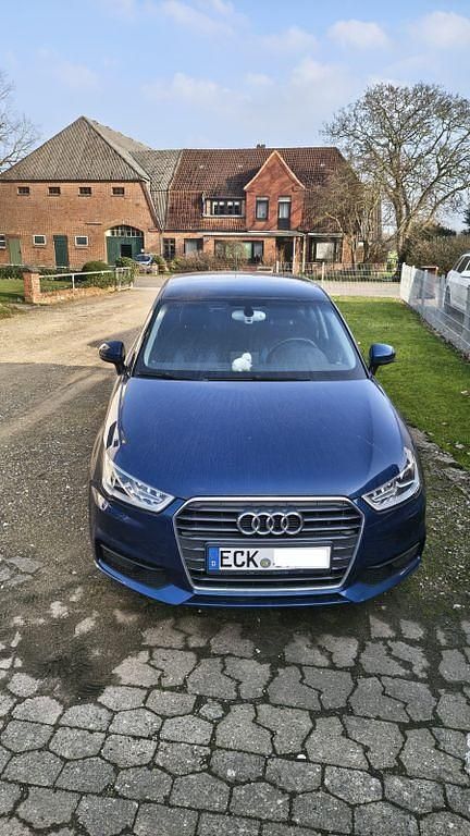 Gebraucht Audi A1 Sportback 95 PS (69 kW) 2015 Blau Kleinwagen