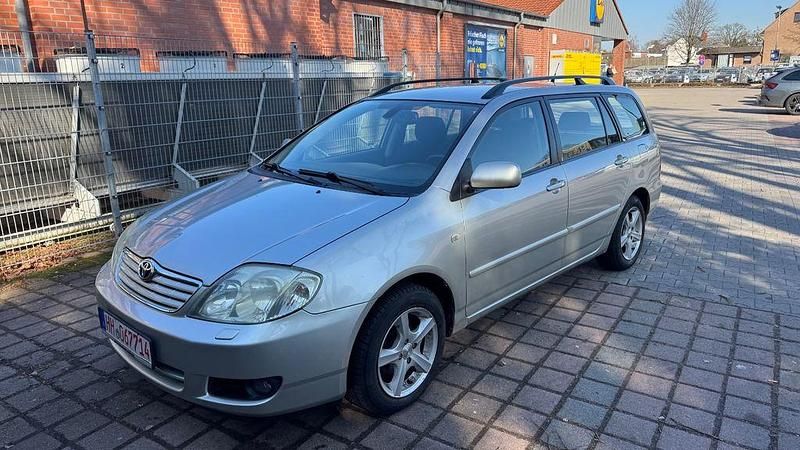 Gebraucht Toyota Corolla Executive 110 PS (80 kW) 2005 Silber Kombi