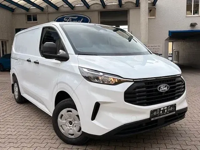 Nouă Ford Transit Custom Trend 110 CP (80 kW) 2026 Alb Monovolum