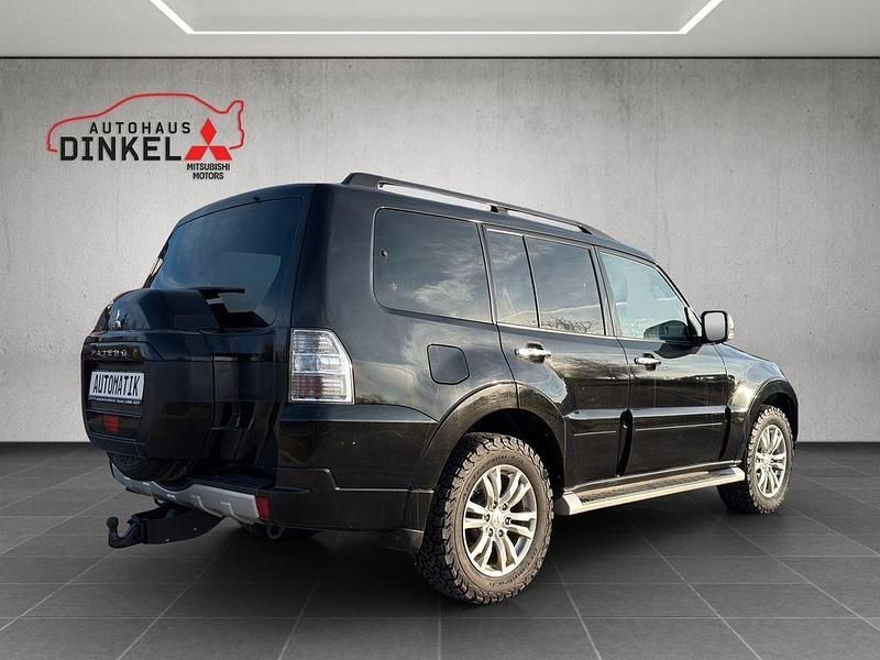 Gebraucht Mitsubishi Pajero Top 190 PS (139 kW) 2017 Schwarz SUV