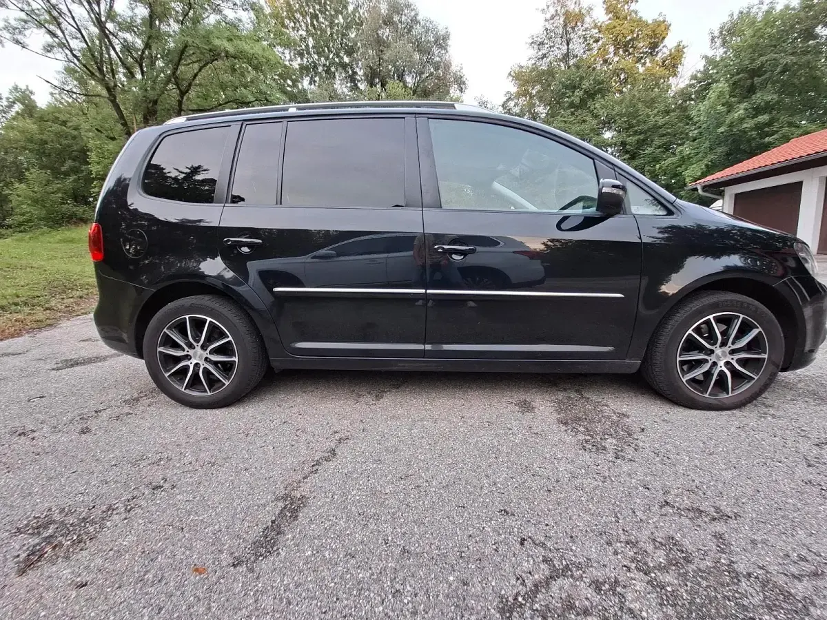 Gebraucht VW Touran 170 PS (125 kW) 2013 Schwarz Van / Kleinbus