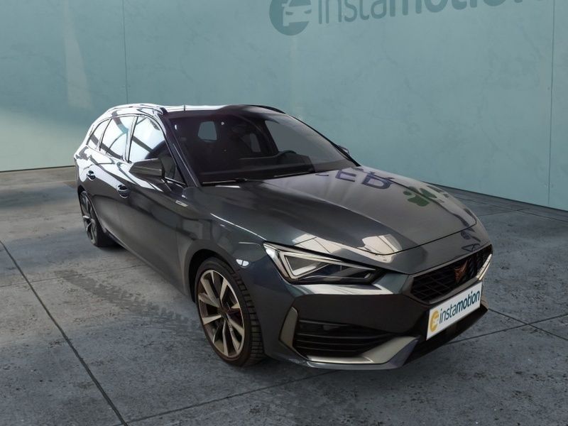Grau Gebraucht 2018 Seat Leon FR Limousine | 18.280 € (Fairer Preis) - Bild 1/3