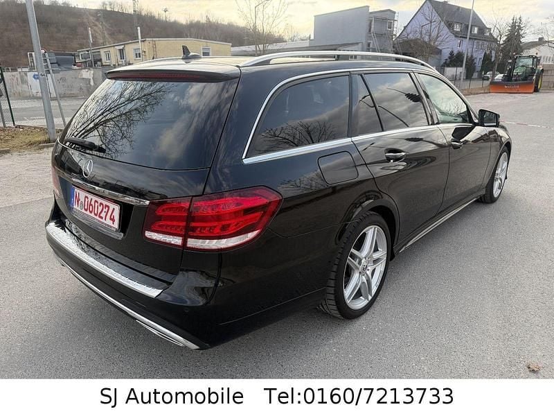 Gebraucht Mercedes E220 AMG line 170 PS (125 kW) 2014 Schwarz Kombi