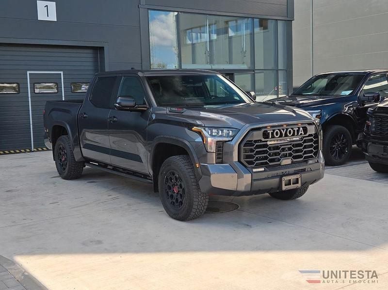 Neu Toyota Tundra Limited 436 PS (320 kW) 2025 Weiß Pickup