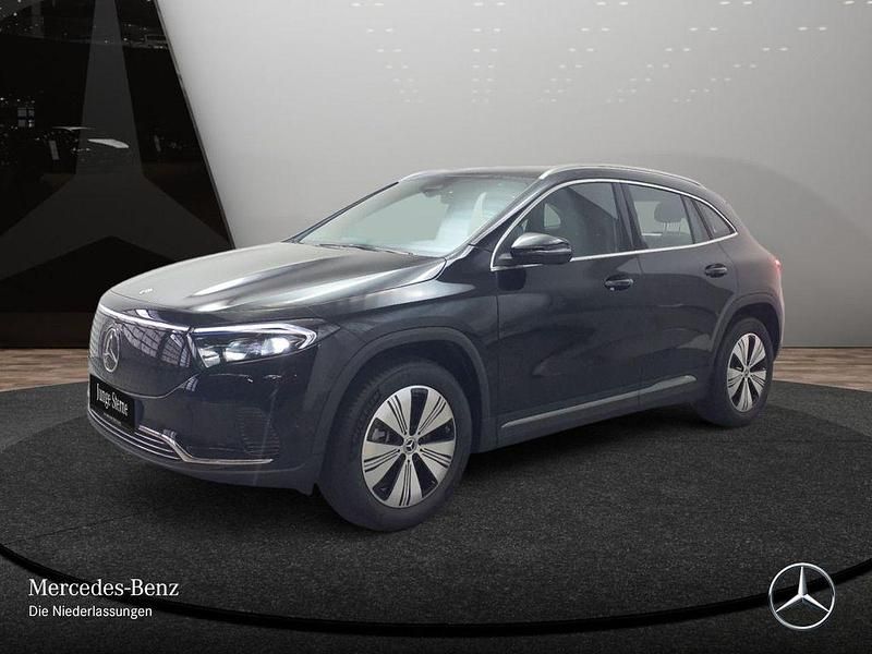 Gebraucht Mercedes EQA300 Advanced 167 kW (228 PS) 2024 Schwarz SUV