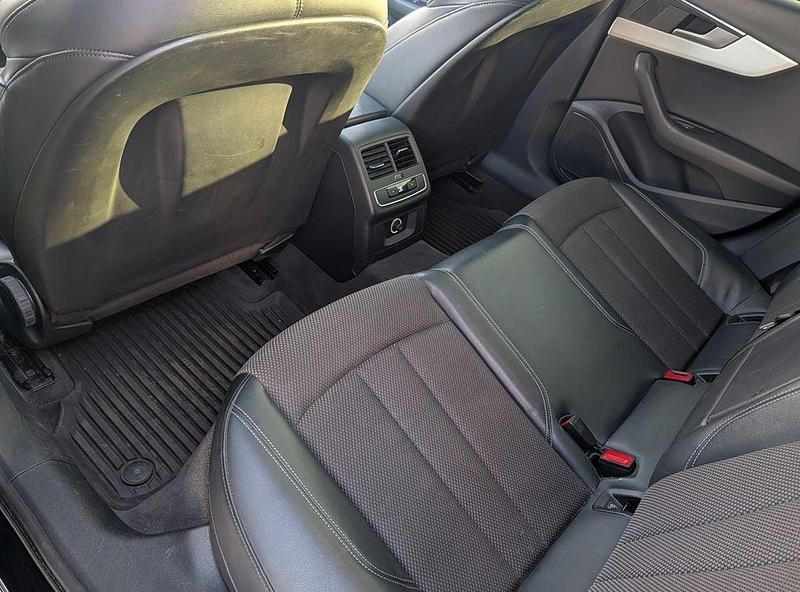 Gebraucht Audi A4 S-Line 190 PS (139 kW) 2019 Schwarz Kombi