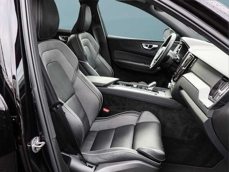 Gebraucht Volvo XC60 Plus 455 PS (334 kW) 2025 Schwarz SUV