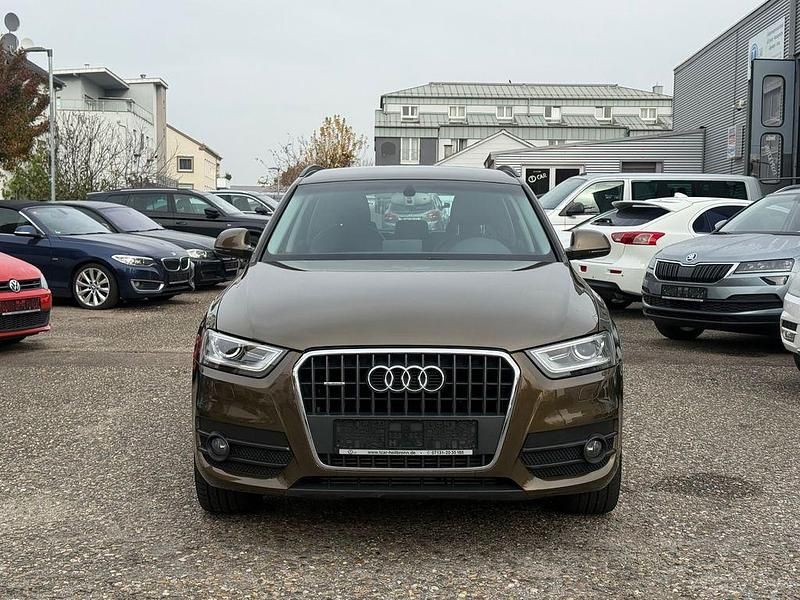 Gebraucht Audi Q3 Ambiente 140 PS (102 kW) 2013 Braun SUV