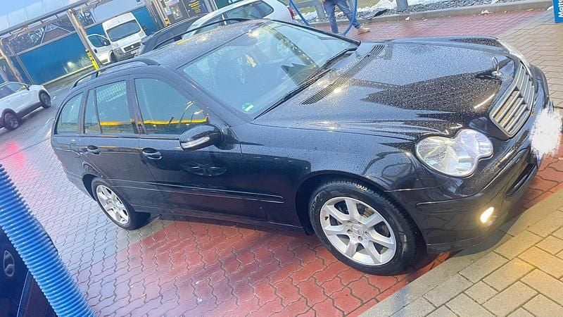 Gebraucht Mercedes C200 122 PS (89 kW) 2007 Schwarz Kombi