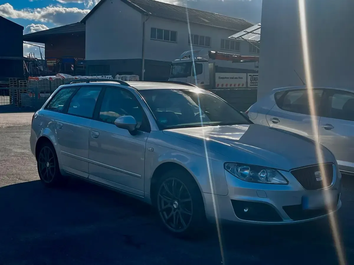 Gebraucht Seat Exeo 120 PS (88 kW) 2011 Grau Kombi