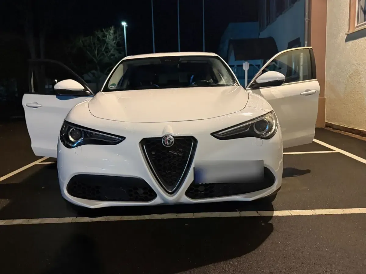 Gebraucht Alfa Romeo Stelvio Super 160 PS (117 kW) 2018 Weiß SUV