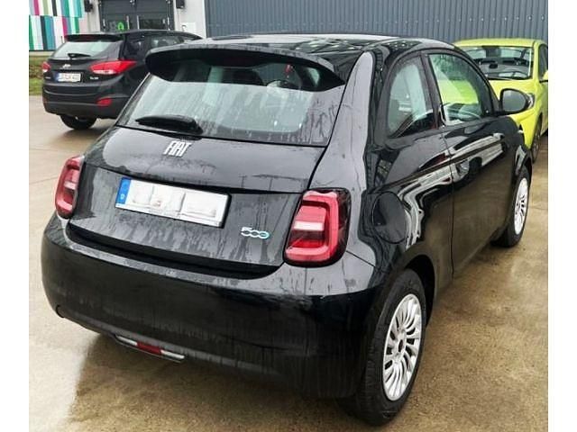 Gebraucht Fiat 500e Action 69 kW (95 PS) 2022 Onyx schwarz) (schwarz Kleinwagen