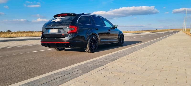 Gebraucht Skoda Octavia RS 184 PS (135 kW) 2017 Schwarz Kombi