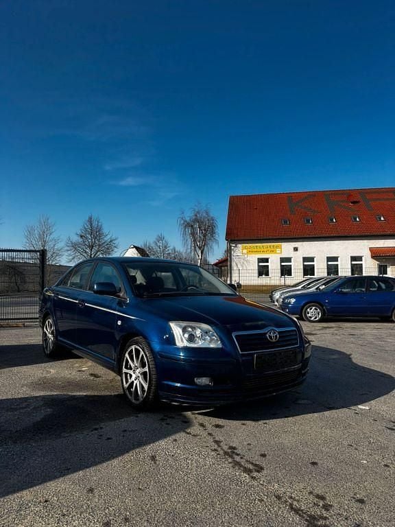 Gebraucht Toyota Avensis Sol 147 PS (108 kW) 2004 Blau Limousine