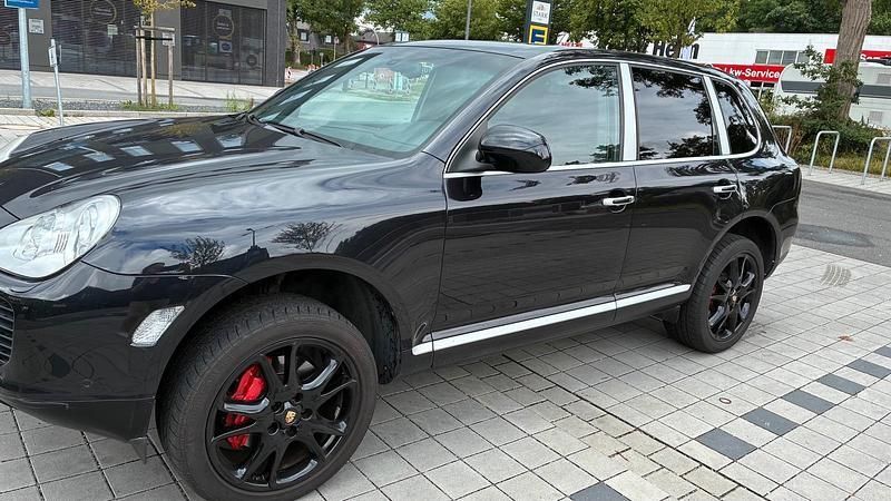 Schwarz Gebraucht 2006 Porsche Cayenne Turbo SUV | 8.100 € (Superpreis) - Bild 1/4