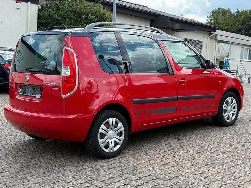 Gebraucht Skoda Roomster Plus Edition 105 PS (77 kW) 2010 Rot Van / Kleinbus