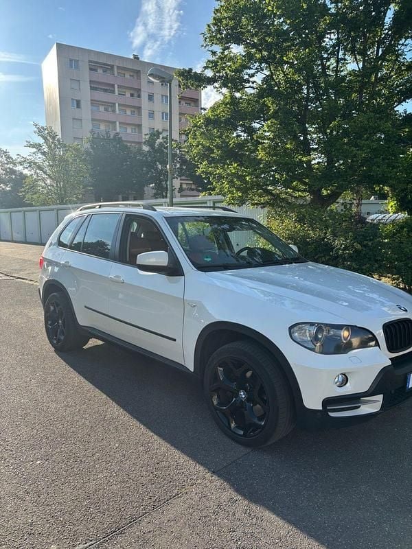 Weiß Gebraucht 2008 BMW X5 SUV | 10.250 € (Fairer Preis) - Bild 1/4