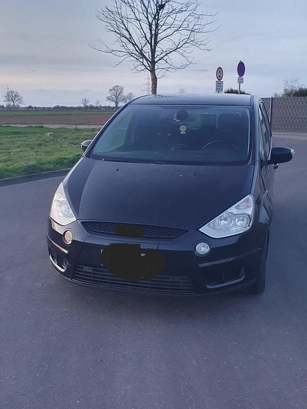 Gebraucht Ford S-MAX 140 PS (102 kW) 2006 Schwarz Van / Kleinbus