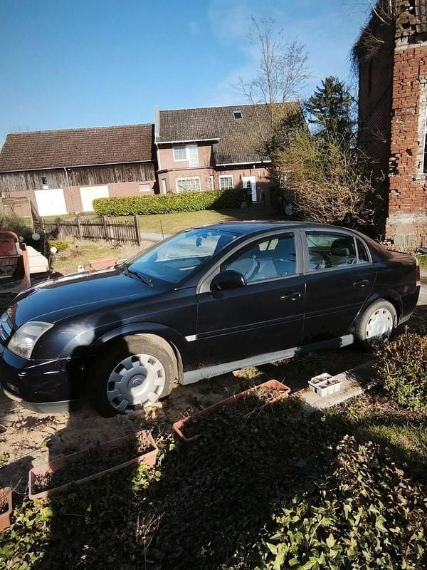 Schwarz Gebraucht 2002 Opel Vectra Limousine | 1.199 € (Guter Preis) - Bild 1/4