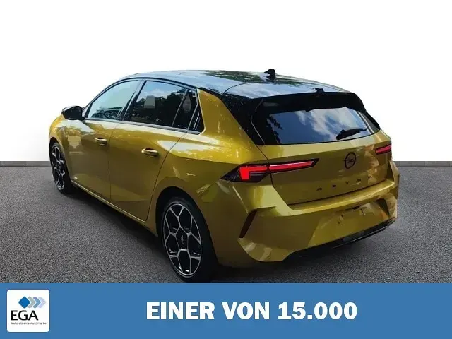 Gebraucht Opel Astra 131 PS (96 kW) 2023 Gelb metallic Kleinwagen