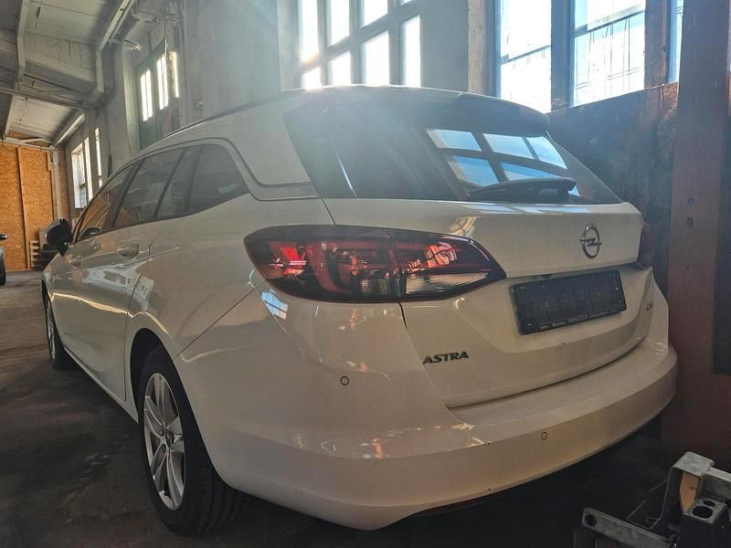 Gebraucht Opel Astra 110 PS (80 kW) 2019 Weiß Kombi
