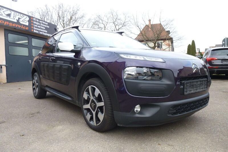 Gebraucht Citroën C4 Cactus Shine Edition 99 PS (72 kW) 2014 Noctambule/metallic klarlack Kleinwagen