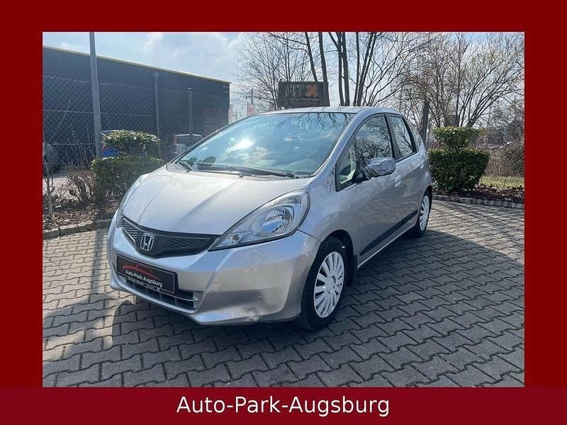 Gebraucht Honda Jazz Trend 99 PS (72 kW) 2012 Silber Kleinwagen