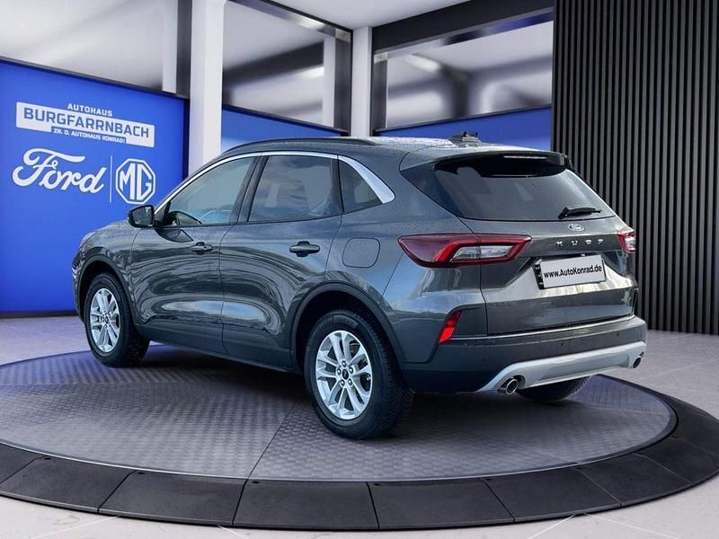 Neu Ford Kuga Titanium 186 PS (136 kW) 2025 Grau SUV