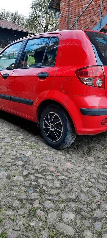 Gebraucht Hyundai Getz 63 PS (46 kW) 2004 Rot Kleinwagen