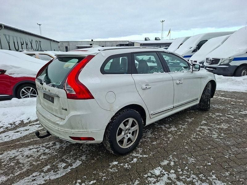 Gebraucht Volvo XC60 Summum 190 PS (139 kW) 2016 Weiß SUV
