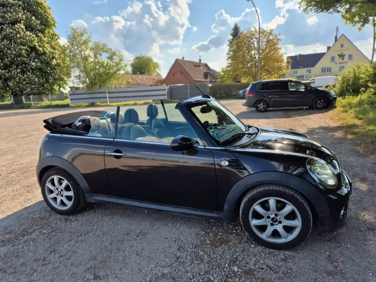 Gebraucht Mini Cooper D Cabriolet 112 PS (82 kW) 2014 Schwarz Cabrio
