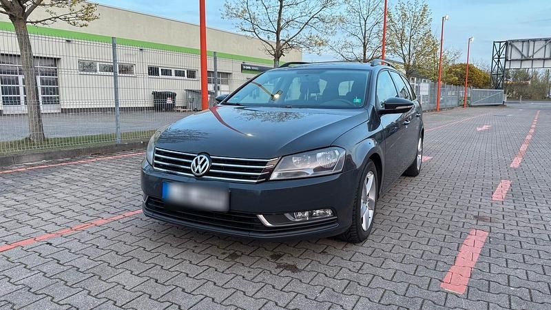 Usata VW Passat 105 CV (77 kW) 2014 Grigio Station wagon