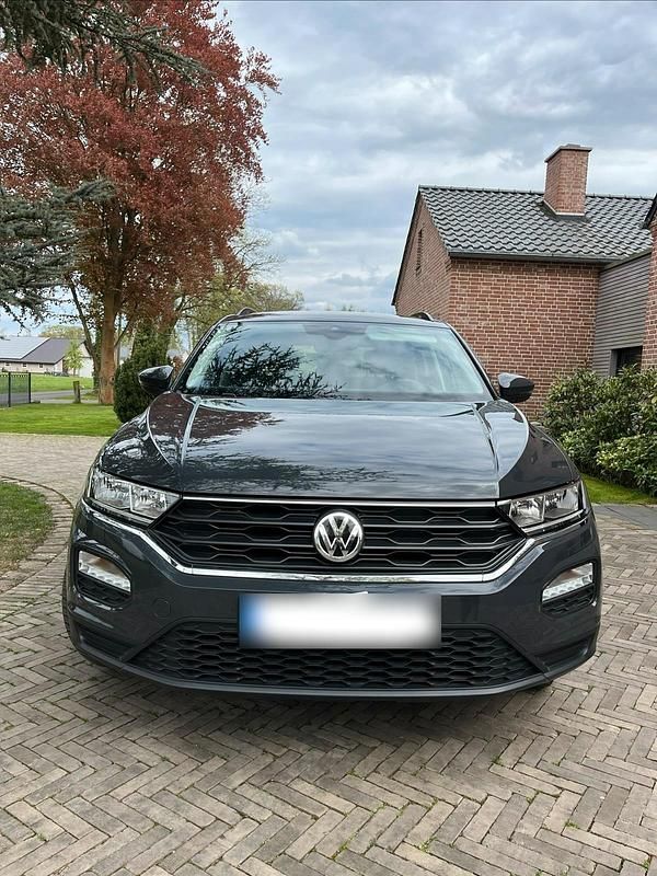 Second-hand VW T-Roc 116 CP (85 kW) 2019 Gri SUV