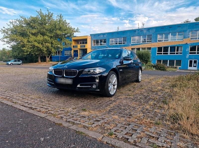 Schwarz Gebraucht 2016 BMW 535 Kombi | 10.000 € - Bild 1/4